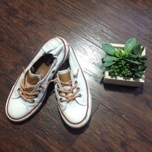 converse with leather laces